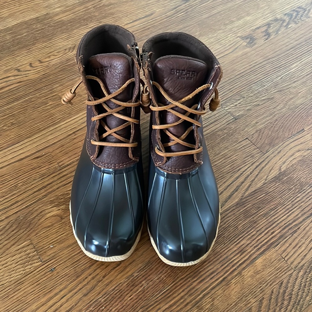 Sperry Duck boots size 7.5